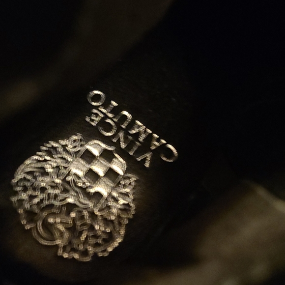 VINCE CAMUTO BLACK LEATHER STRAPPY ANKLE BOOTS sz 9 - Picture 8 of 9